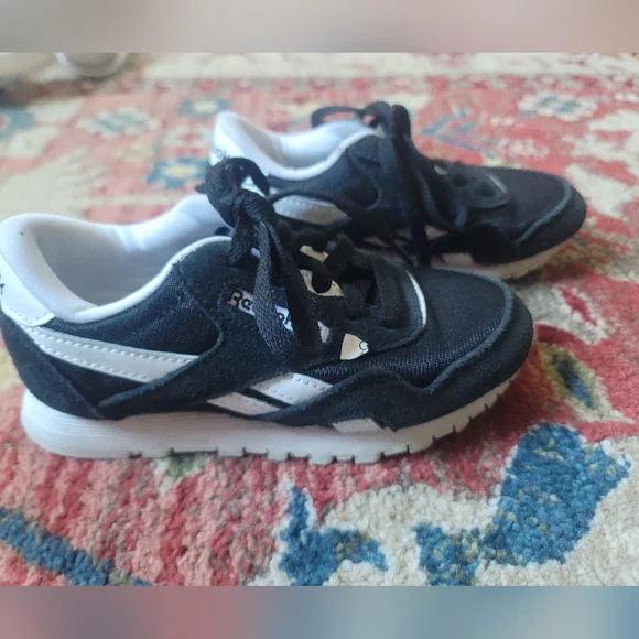 Classic Reeboks - Picture 2 of 4